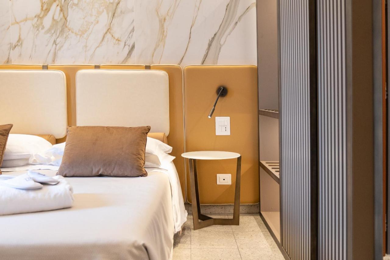 Hotel Feldberg Риччоне Екстер'єр фото