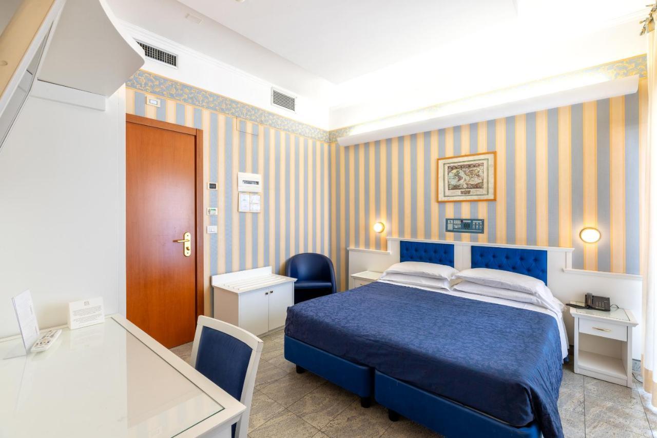 Hotel Feldberg Риччоне Екстер'єр фото